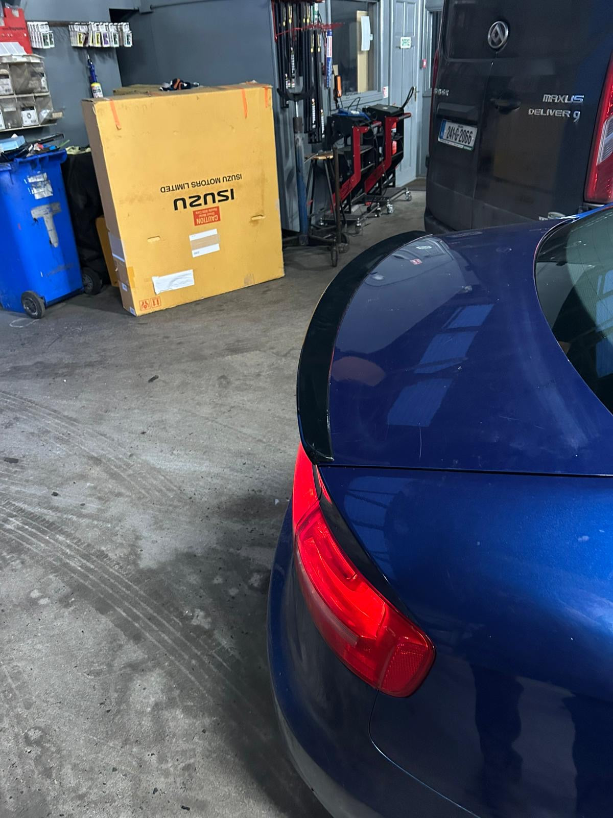 A4 B8/8.5 BOOT SPOILER