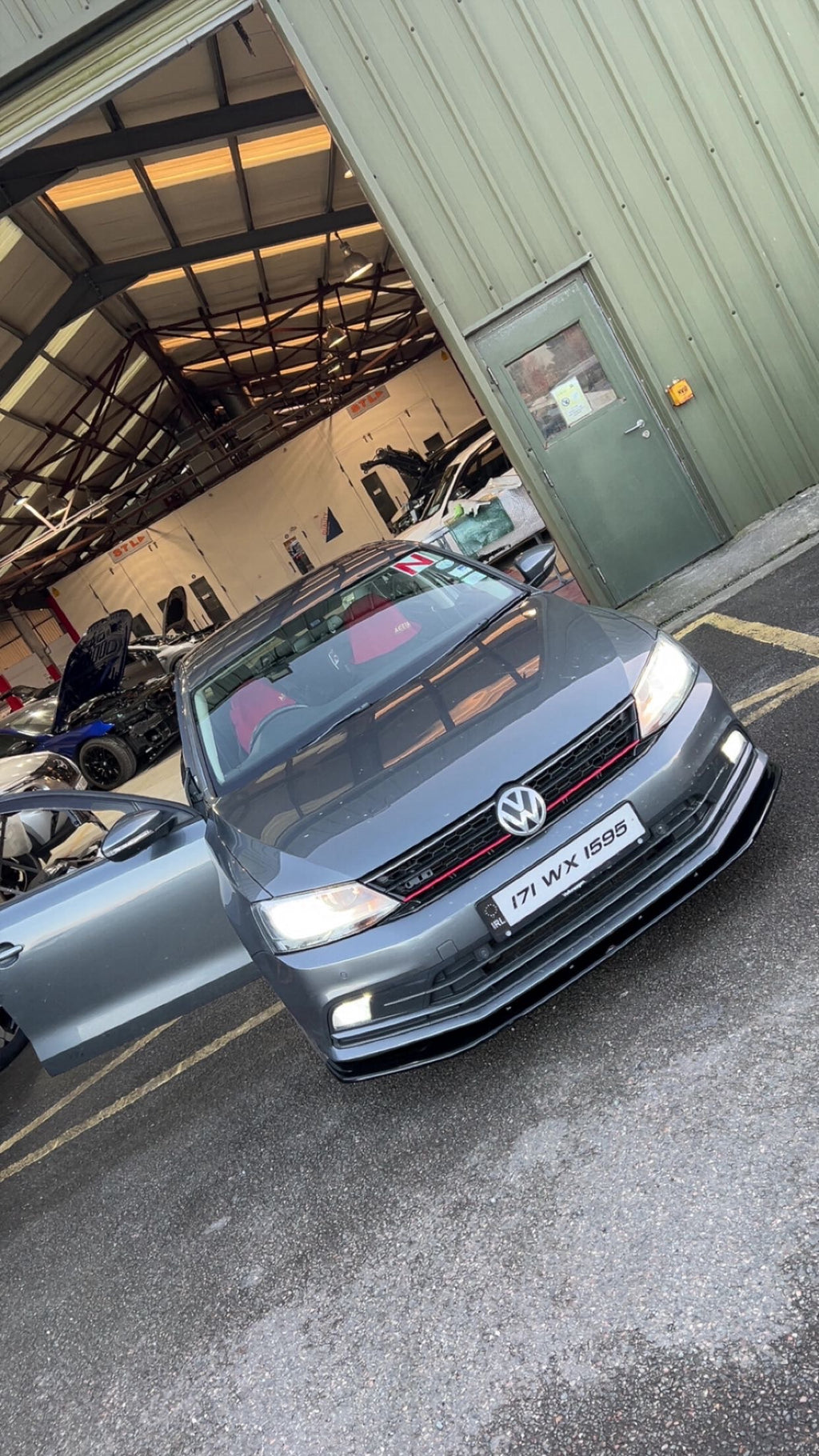 MK6.5 STD & GLI BUMPER FRONT SPLITTER
