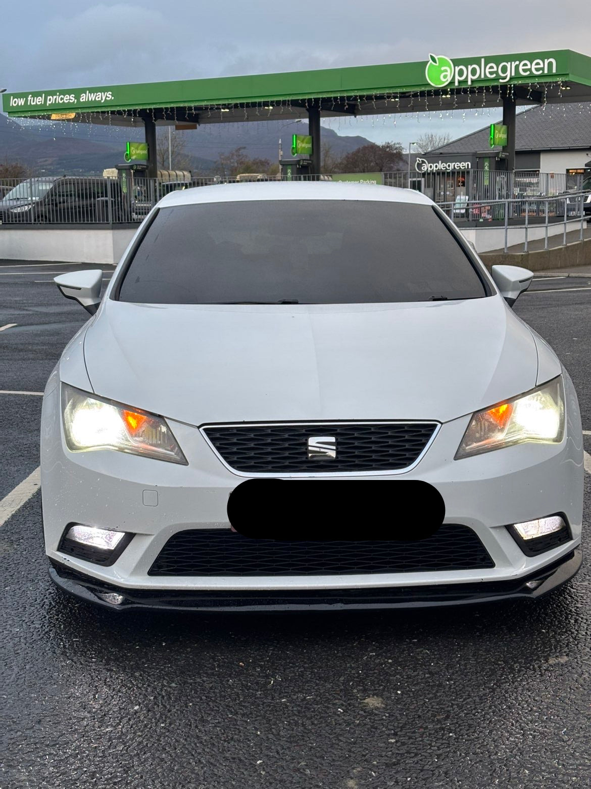 Seat Leon MK3 Front Splitter Style 3