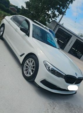 BMW G30 5 SERIES (SE NON M MODEL) FRONT GLOSS BLACK SPLITTER