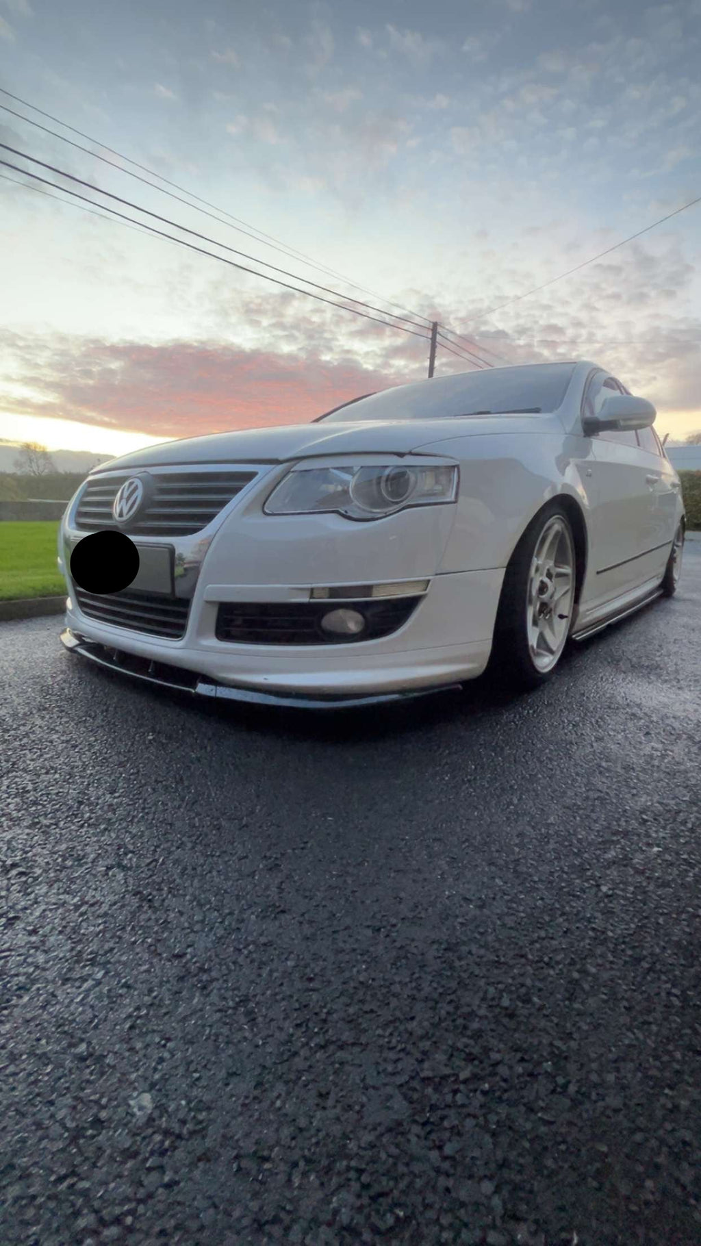Universal GLOSS BLACK Cupra Front Splitter